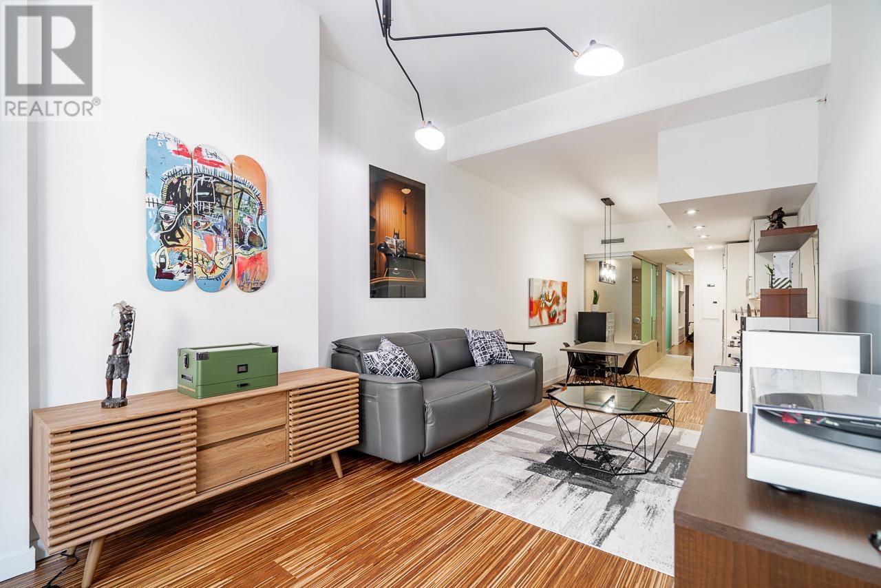 Photo 4 of 211 36 Water Street, Vancouver BC