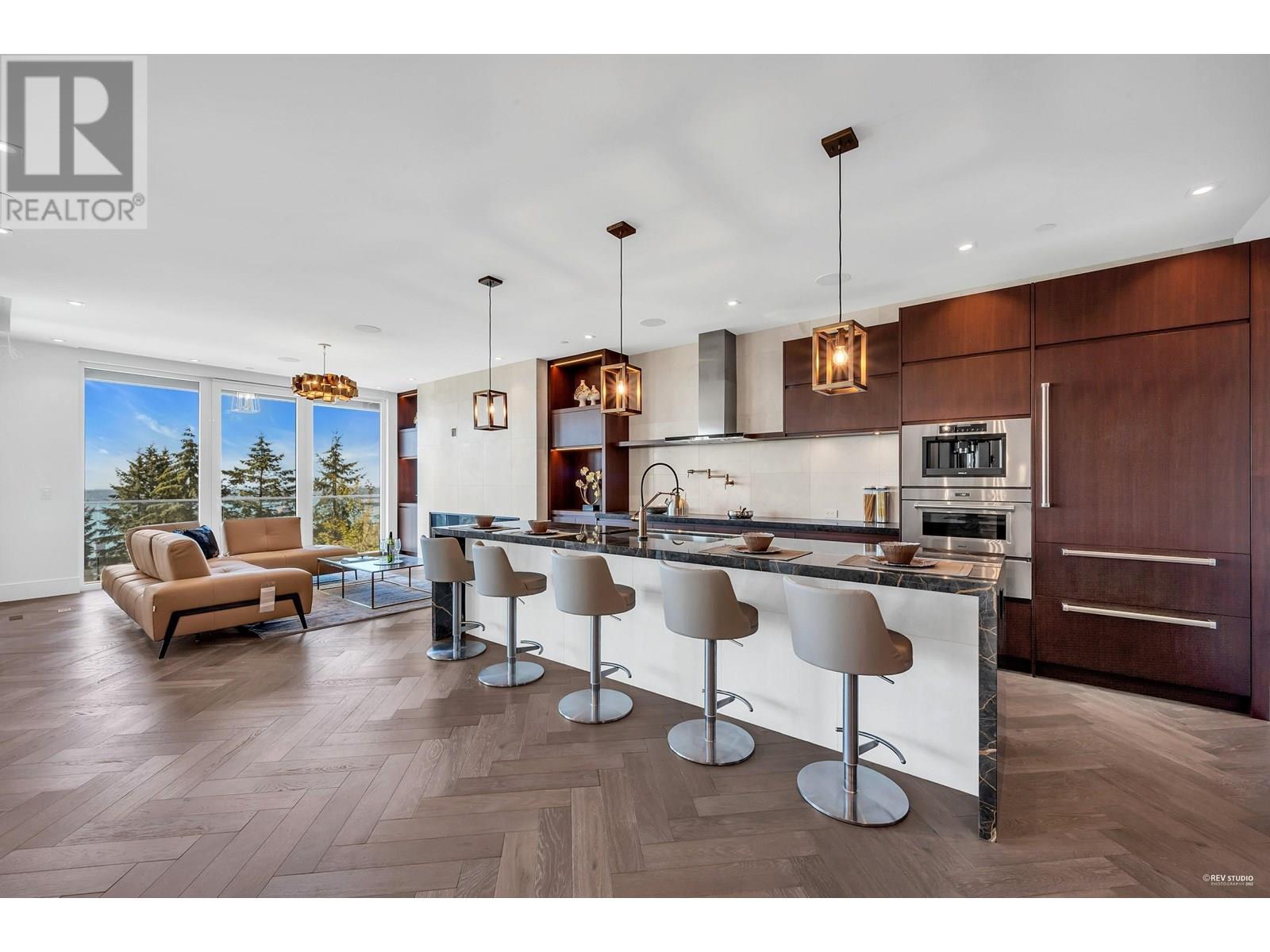 Photo 13 of 2111 Union Court, West Vancouver BC