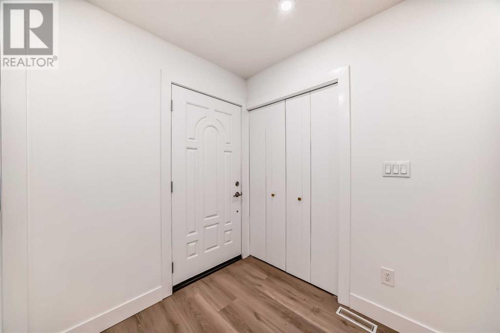 Single Family House Bungalow for Sale in  Huntbourne Hill NE Huntington Hills Calgary 