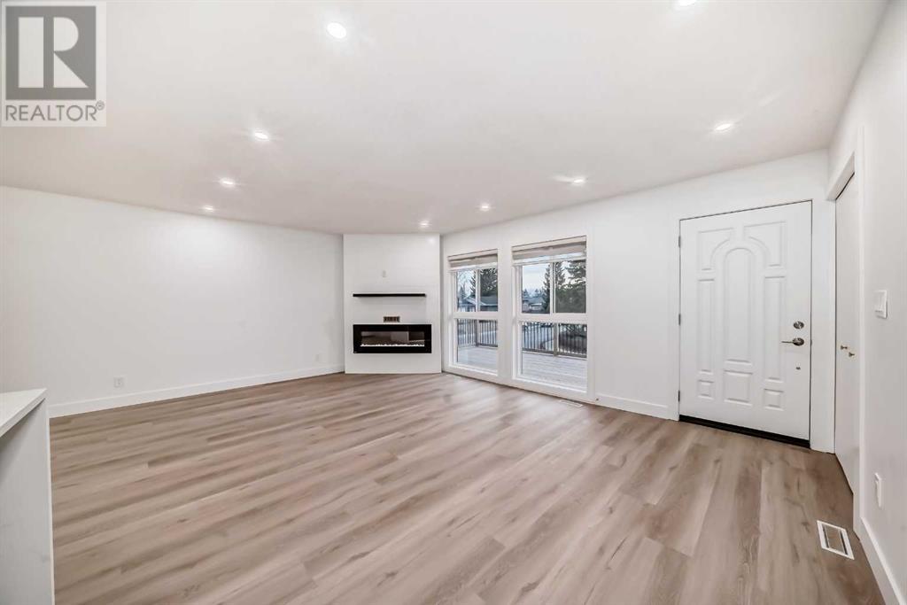 Single Family House Bungalow for Sale in  Huntbourne Hill NE Huntington Hills Calgary 