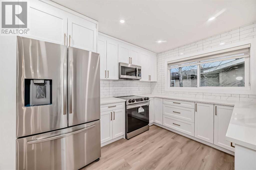 Single Family House Bungalow for Sale in  Huntbourne Hill NE Huntington Hills Calgary 