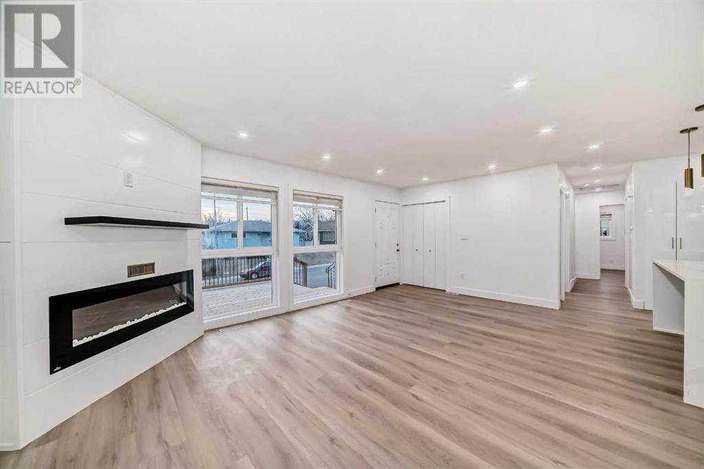 Single Family House Bungalow for Sale in  Huntbourne Hill NE Huntington Hills Calgary 