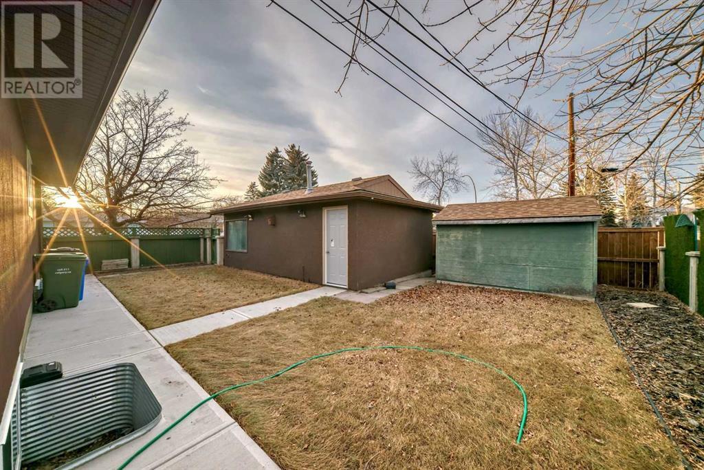 Single Family House Bungalow for Sale in  Huntbourne Hill NE Huntington Hills Calgary 