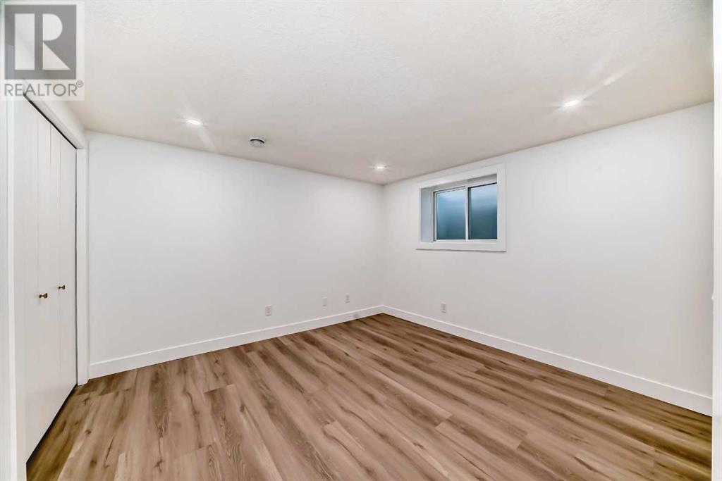 Single Family House Bungalow for Sale in  Huntbourne Hill NE Huntington Hills Calgary 