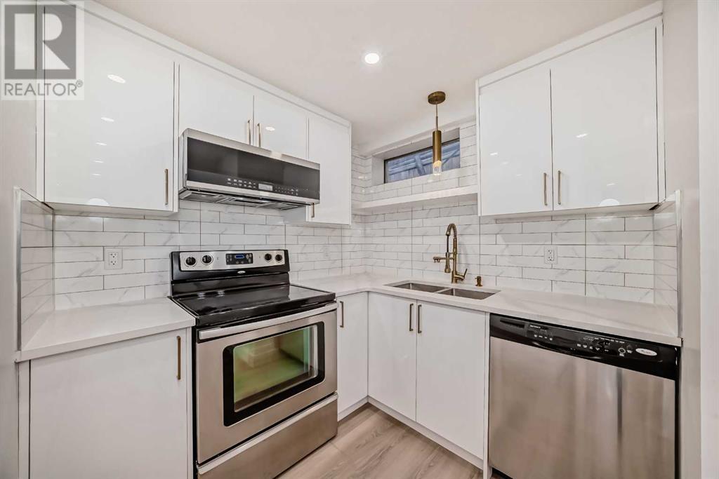 Single Family House Bungalow for Sale in  Huntbourne Hill NE Huntington Hills Calgary 