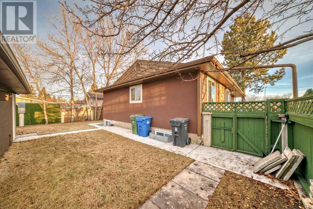 Single Family House Bungalow for Sale in  Huntbourne Hill NE Huntington Hills Calgary 