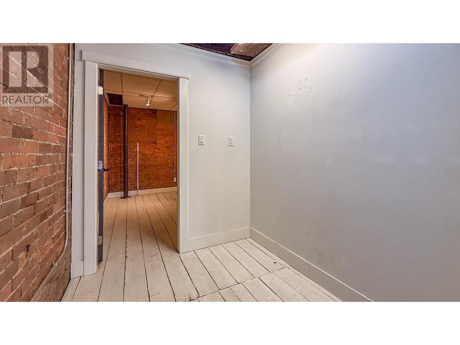 1264 Ellis Street, Kelowna