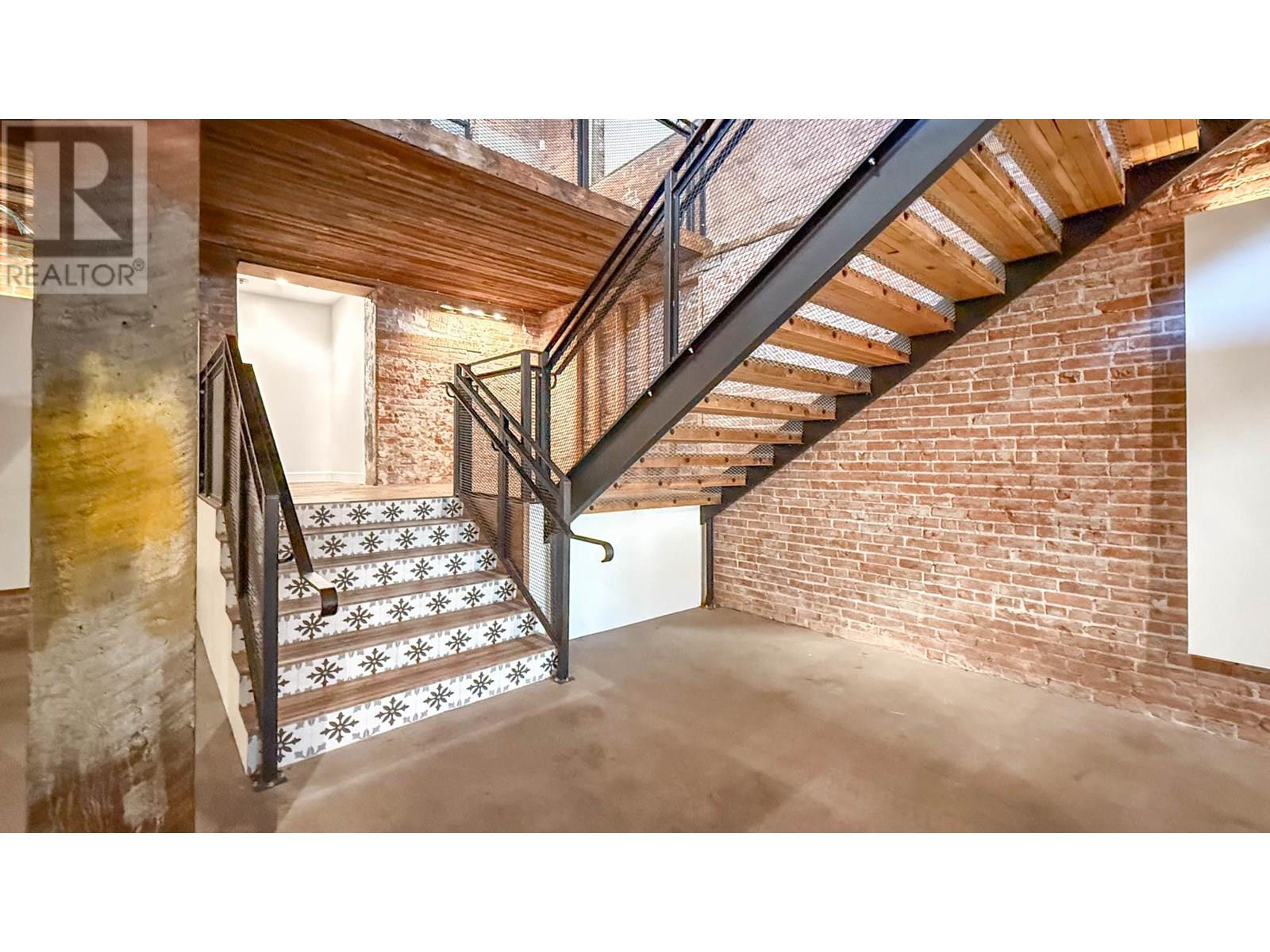 1264 Ellis Street, Kelowna