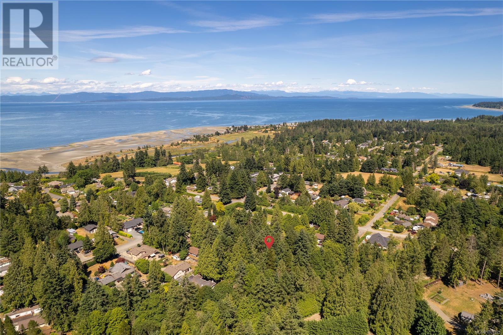 Photo 5 of 1271 Ganske Rd, Qualicum Beach BC
