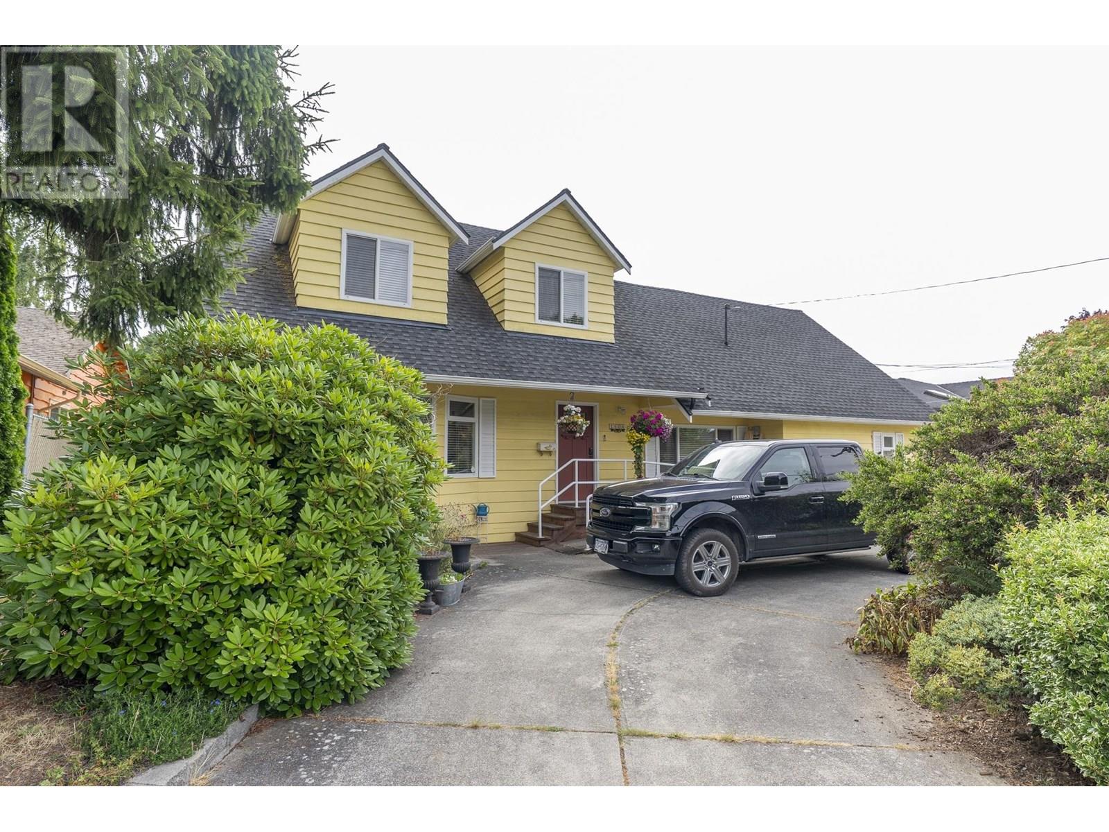 Photo 2 of 1404 53 A Street, Delta BC