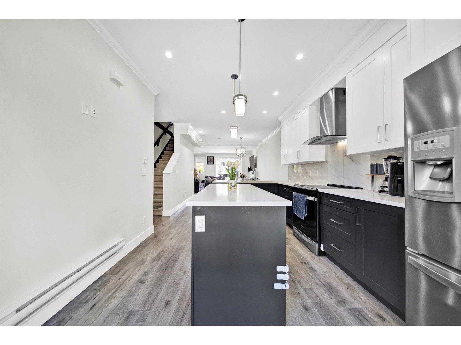 Photo 11 of 20 13898 64 Avenue, Surrey BC