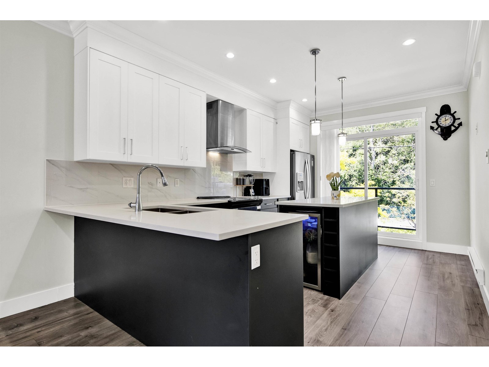 Photo 10 of 20 13898 64 Avenue, Surrey BC