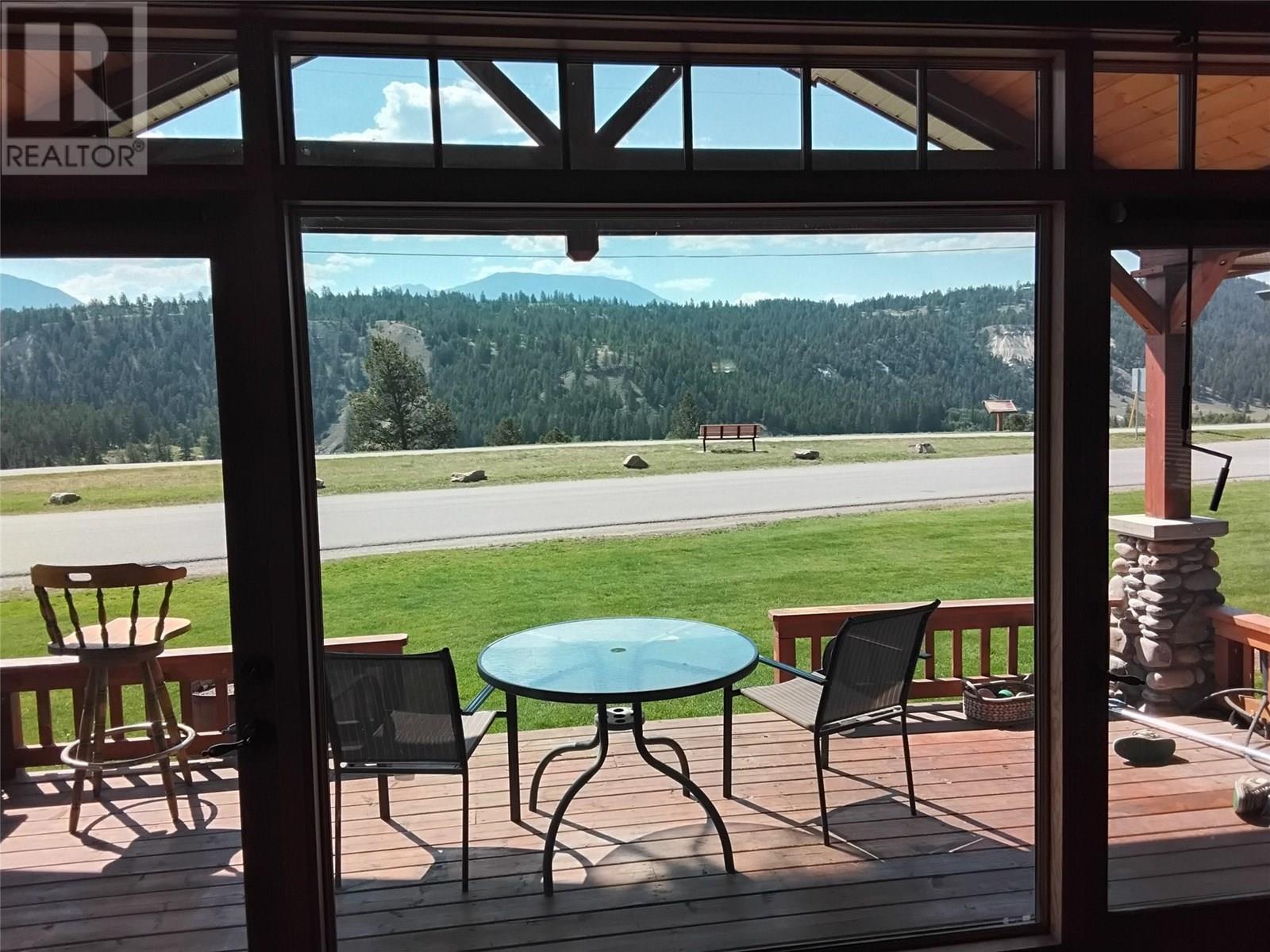 453 13TH Avenue, Invermere