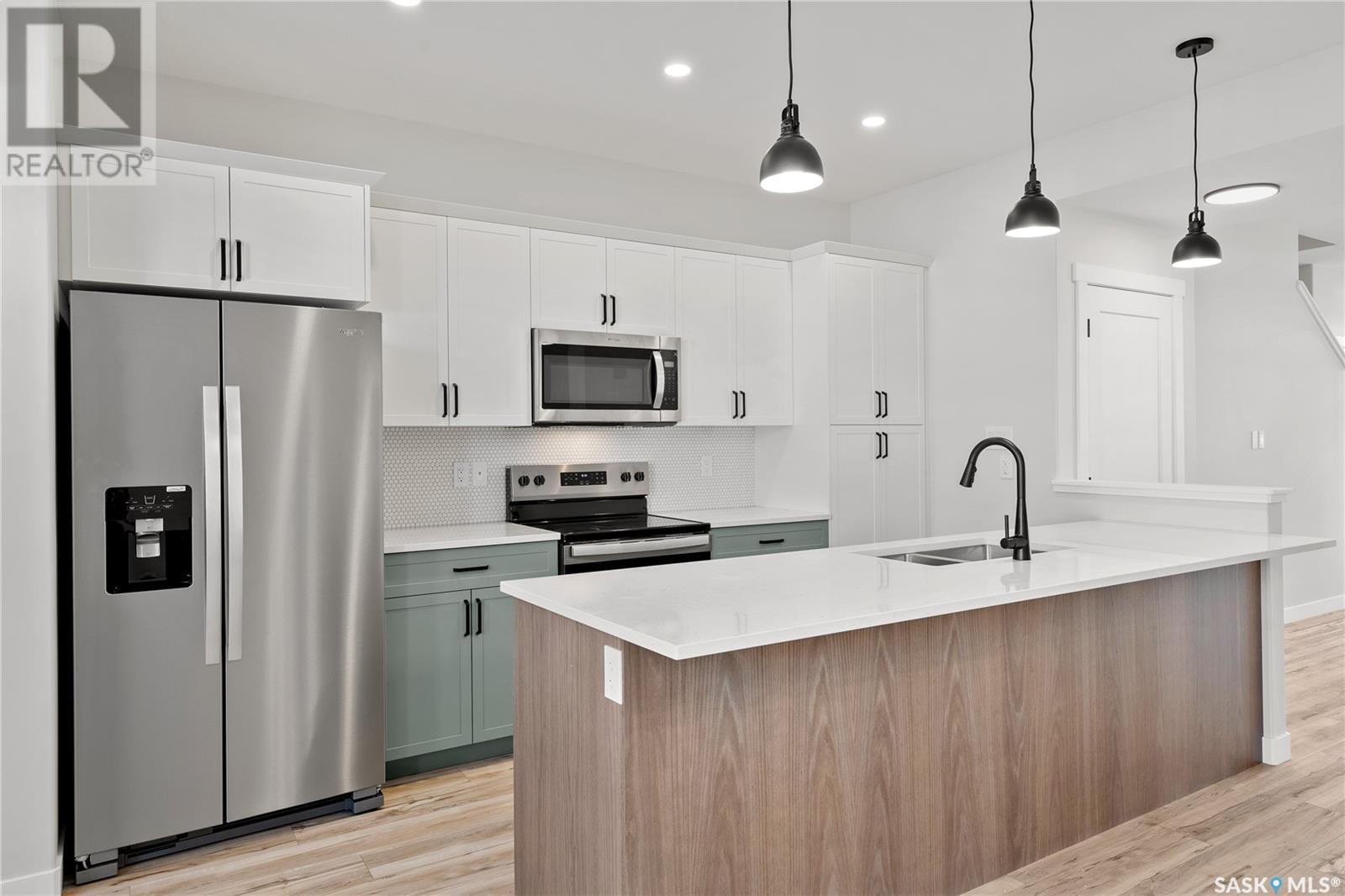 Photo 5 of 1741 West Market Street, Regina SK