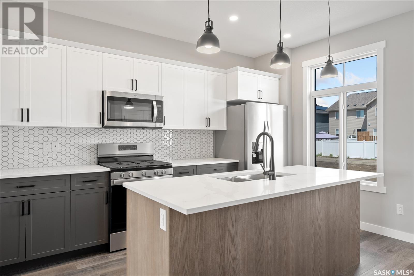 Photo 5 of 1749 West Market Street, Regina SK