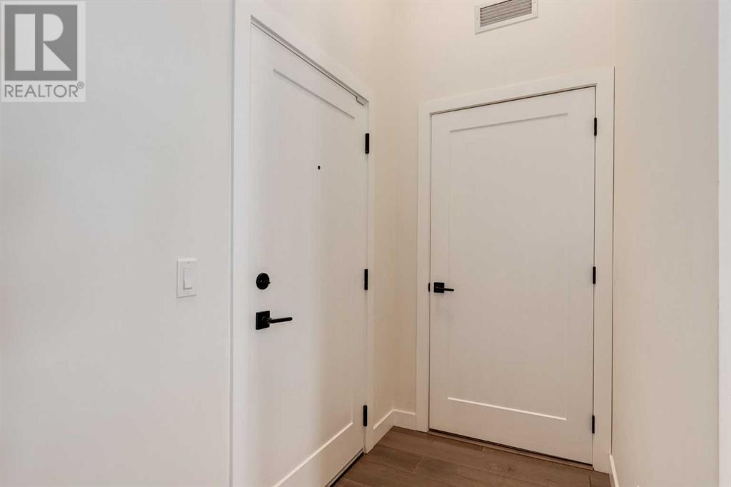 Single Family House for Sale in    Avenue SW Shaganappi Calgary 