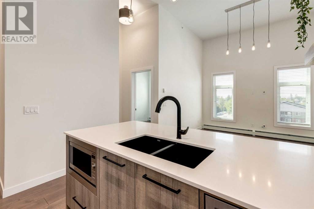 Single Family House for Sale in    Avenue SW Shaganappi Calgary 