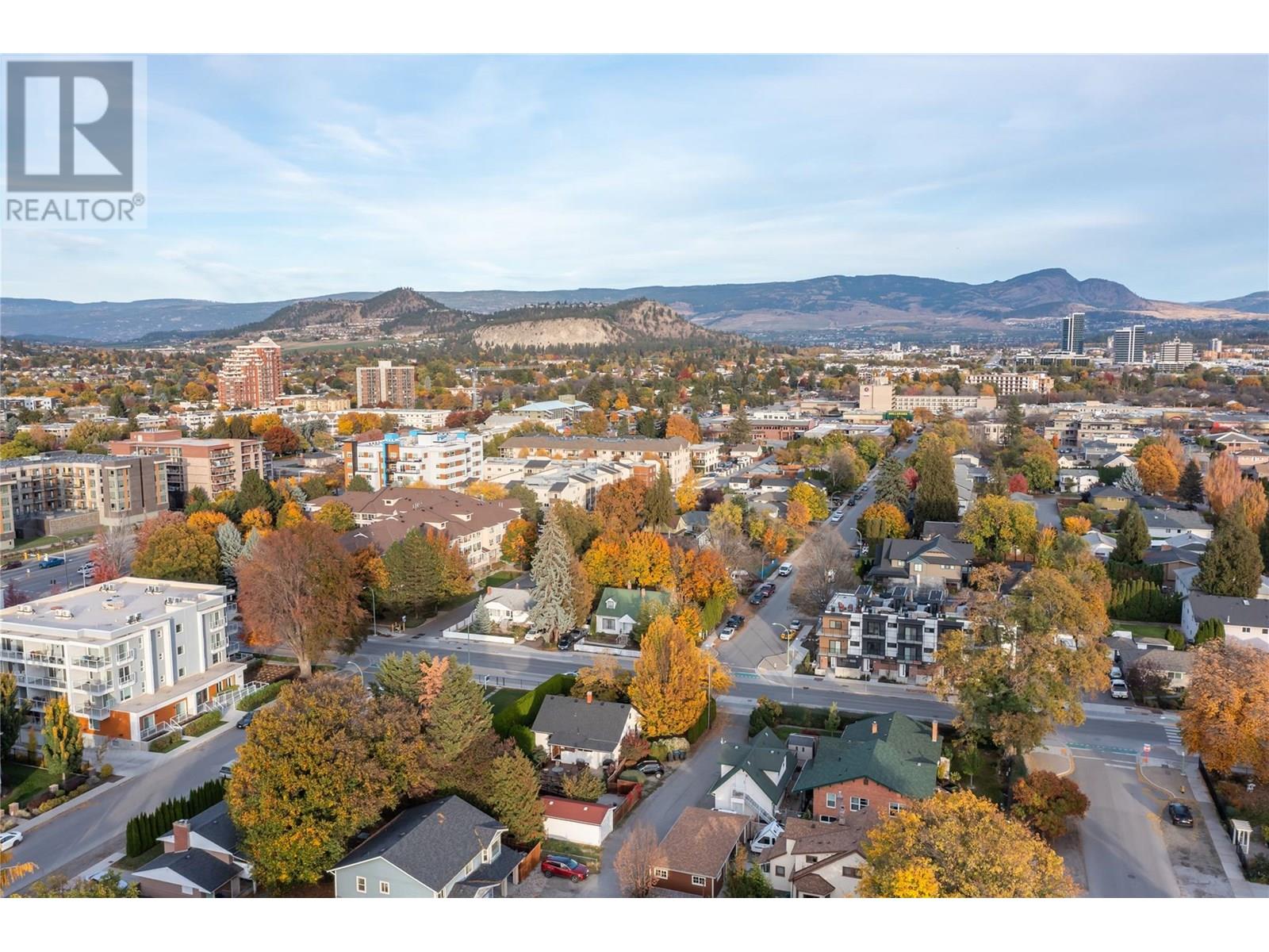 Photo 11 of 1754 Ethel Street, Kelowna BC