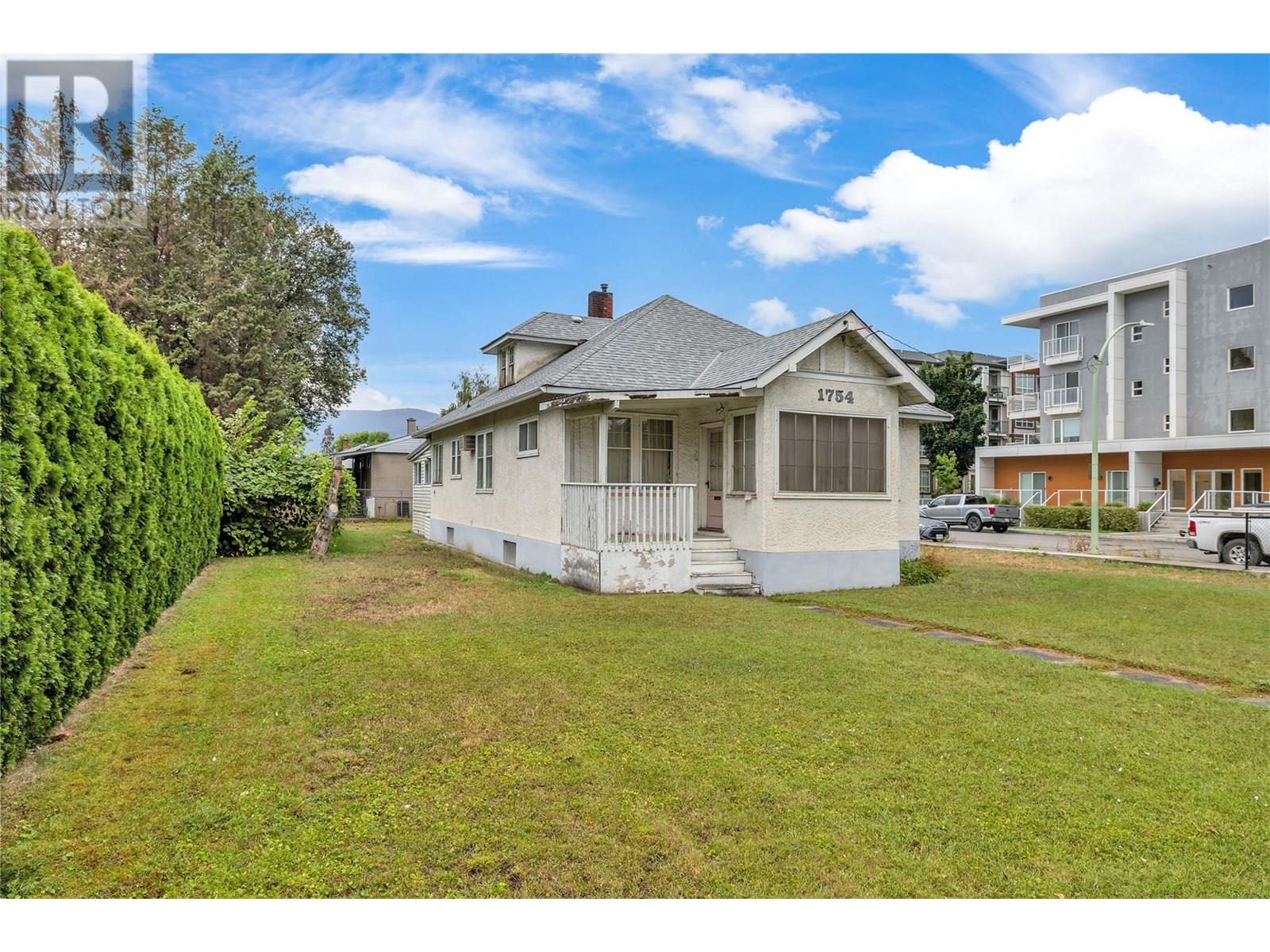 Photo 15 of 1754 Ethel Street, Kelowna BC