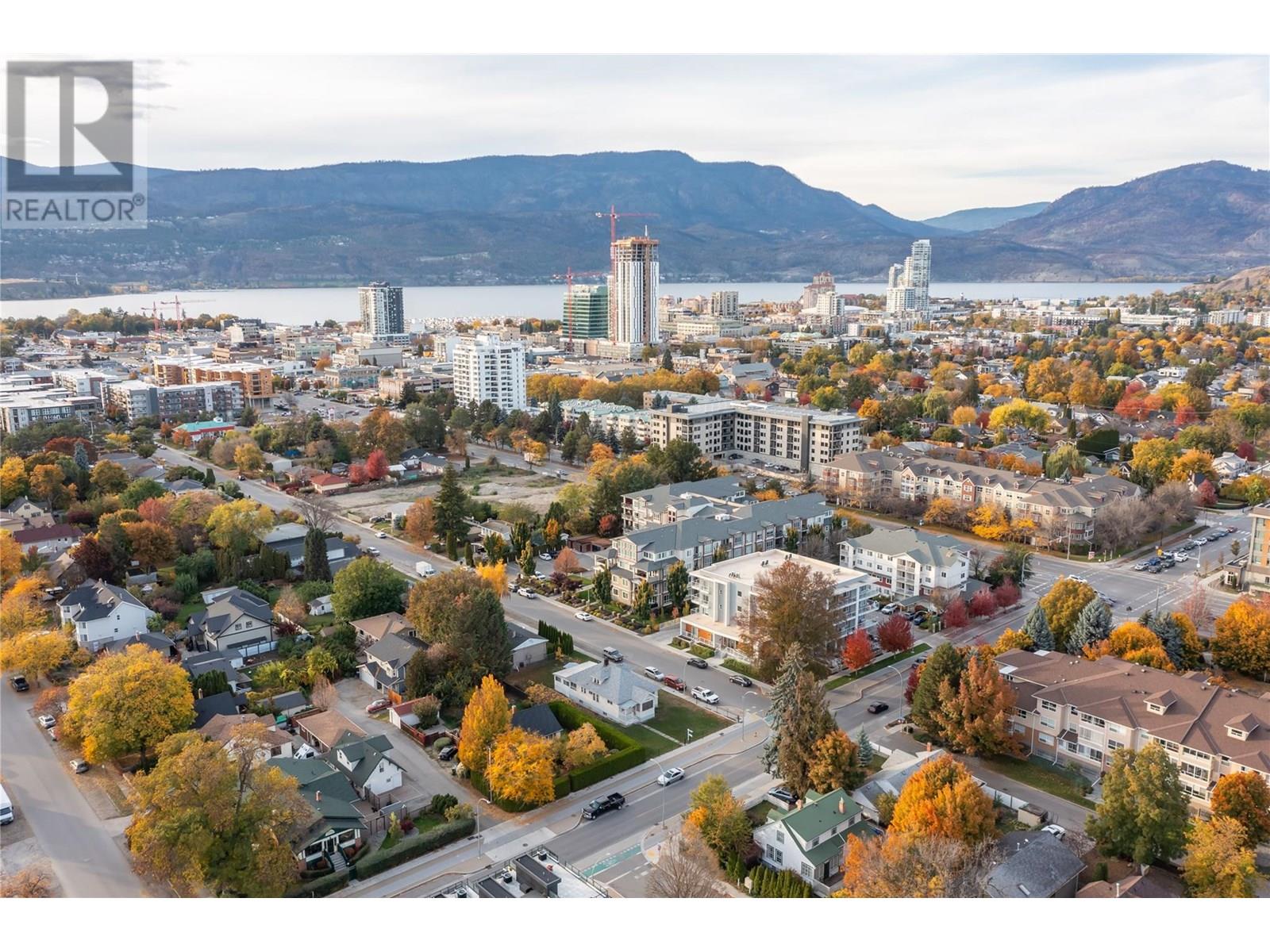 Photo 9 of 1754 Ethel Street, Kelowna BC