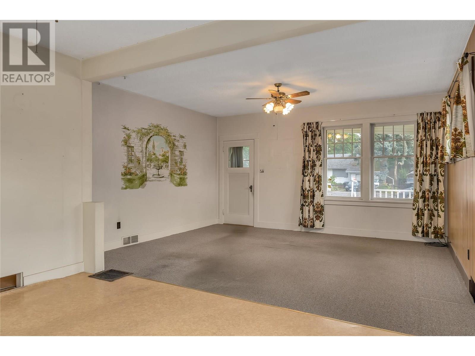 Photo 22 of 1754 Ethel Street, Kelowna BC