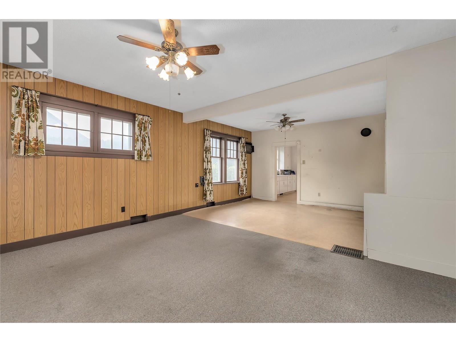 Photo 24 of 1754 Ethel Street, Kelowna BC