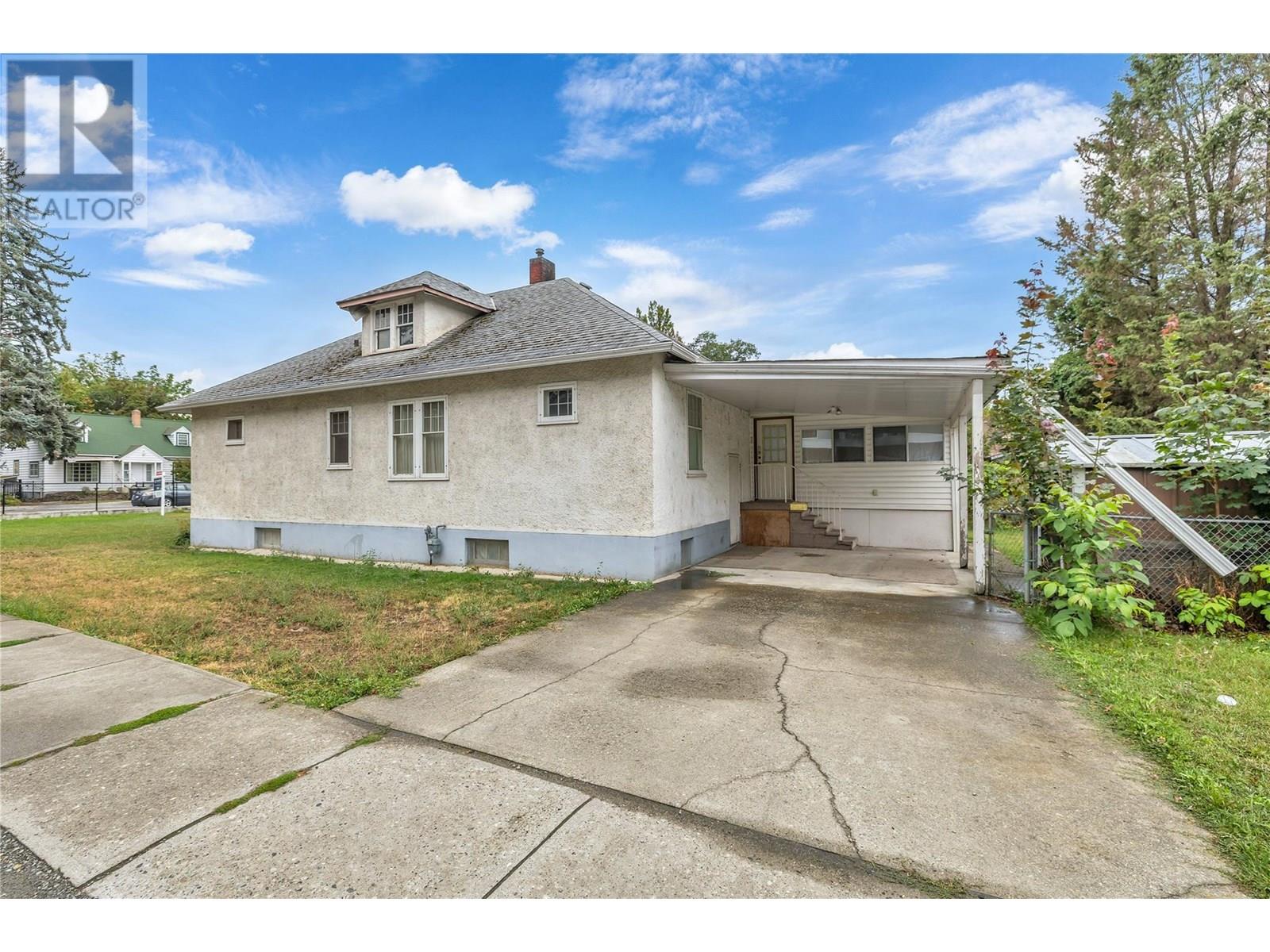 Photo 17 of 1754 Ethel Street, Kelowna BC
