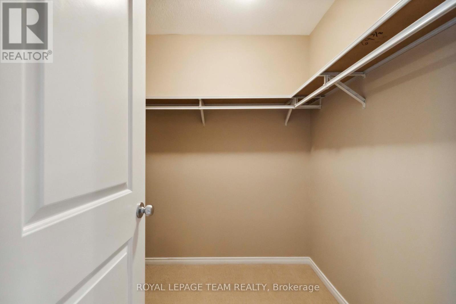 Photo 13 of 910 Caldermill Private, Ottawa ON