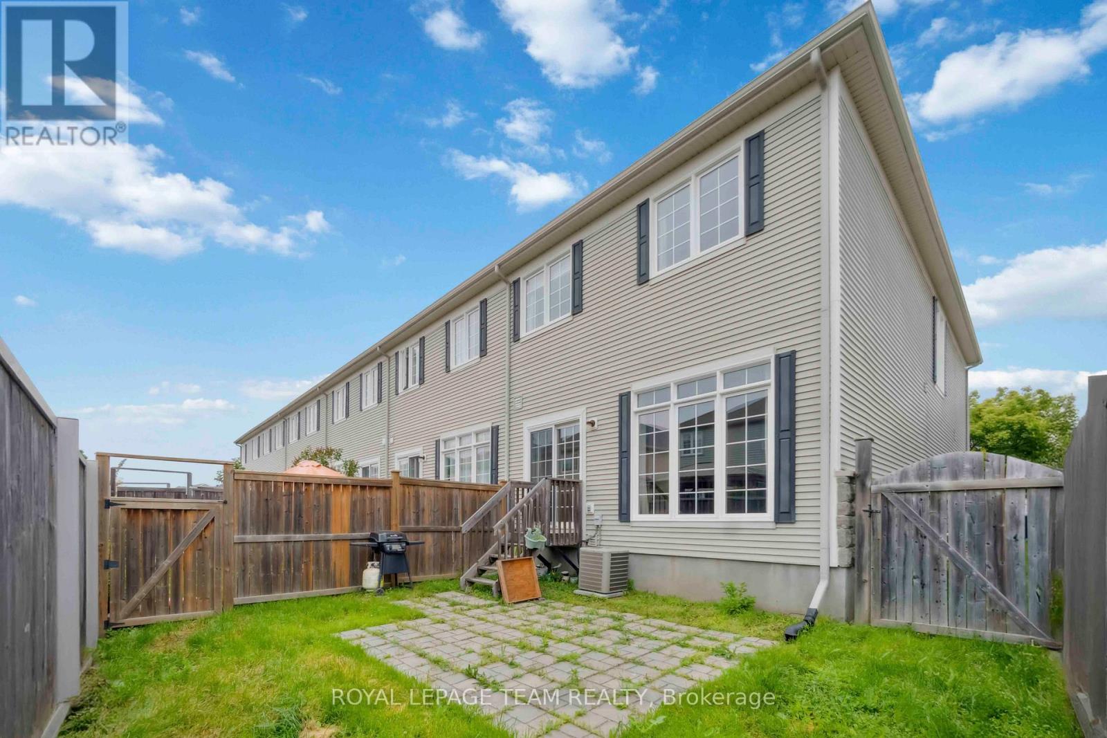 Photo 28 of 910 Caldermill Private, Ottawa ON
