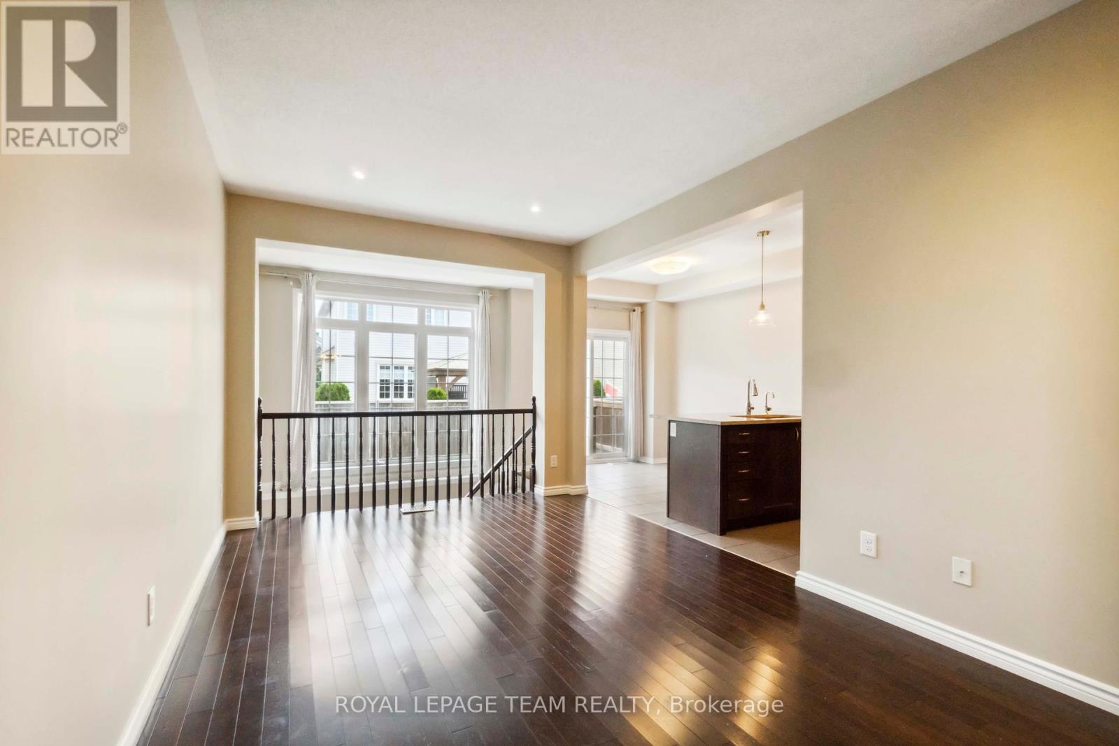 Photo 6 of 910 Caldermill Private, Ottawa ON