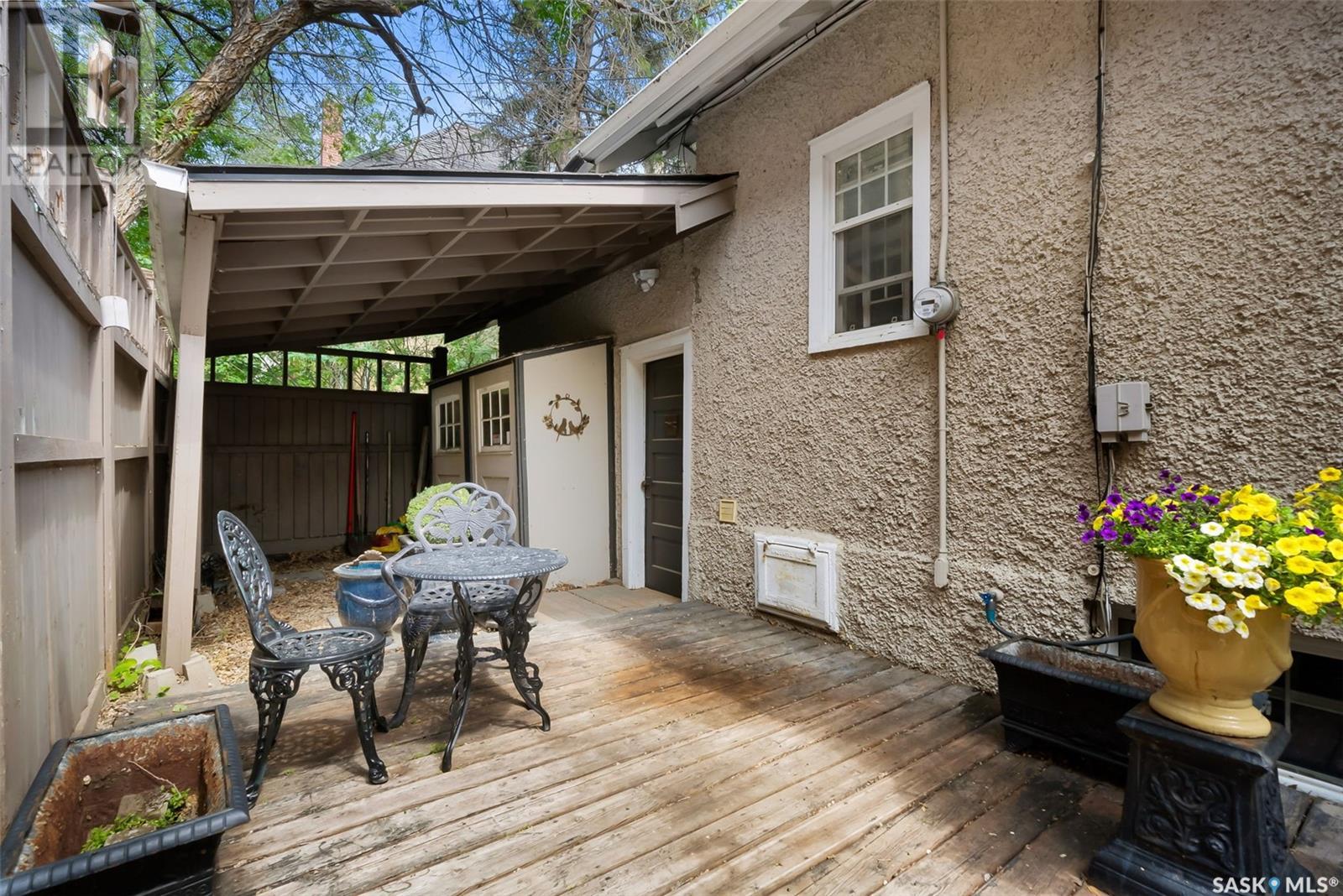 Photo 6 of 1706 15th Avenue, Regina SK