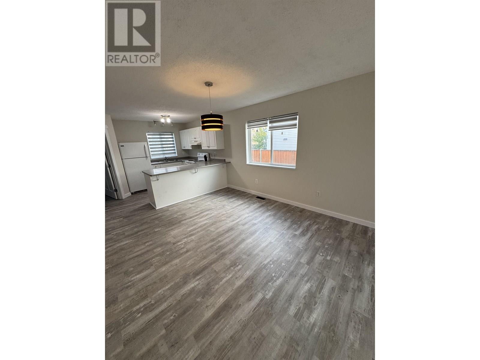 Photo 3 of 8807 8809 101 Avenue, Fort St John City Se BC