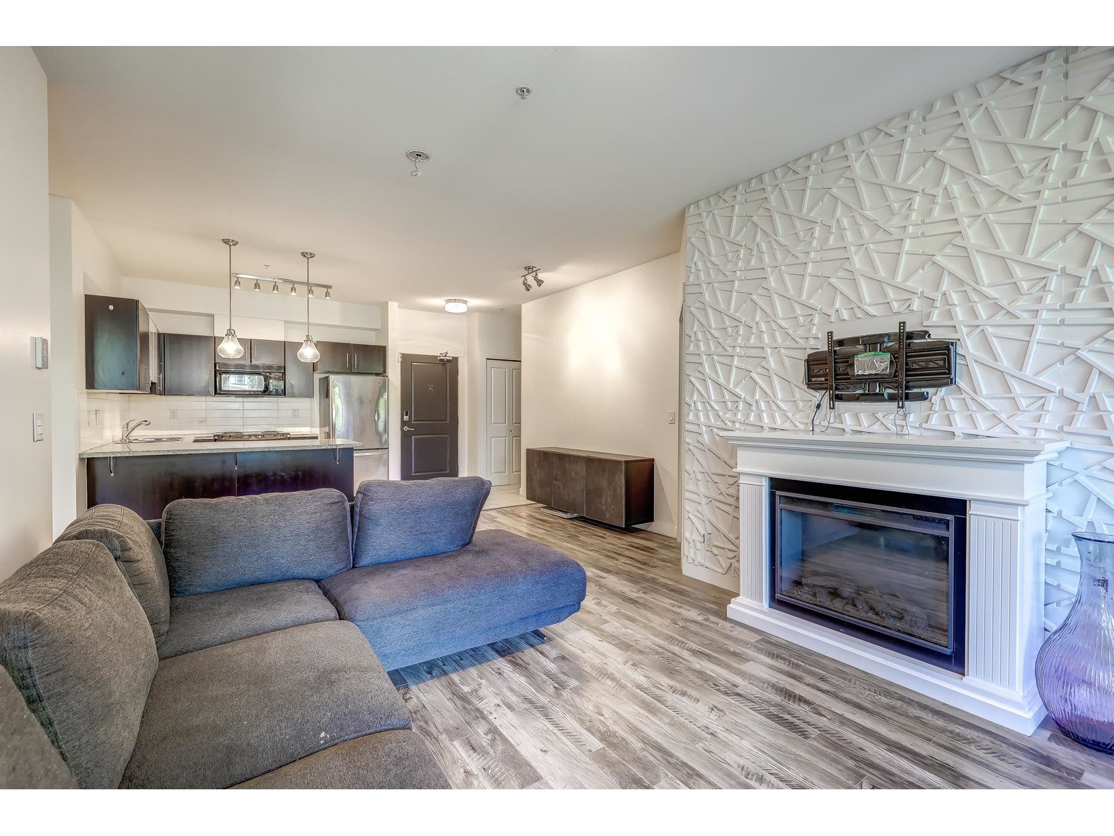 Photo 11 of 311 33546 Holland Avenue, Abbotsford BC