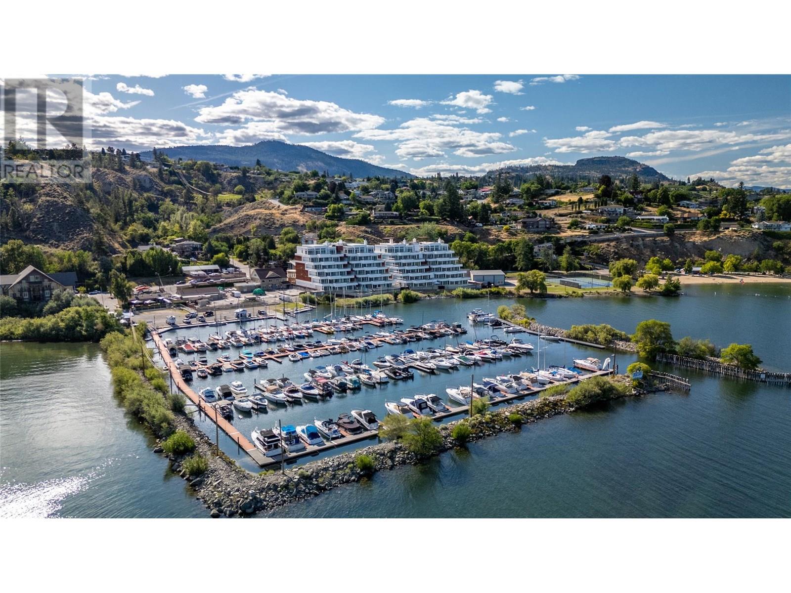 13419 Lakeshore Drive S Unit# 201, Summerland