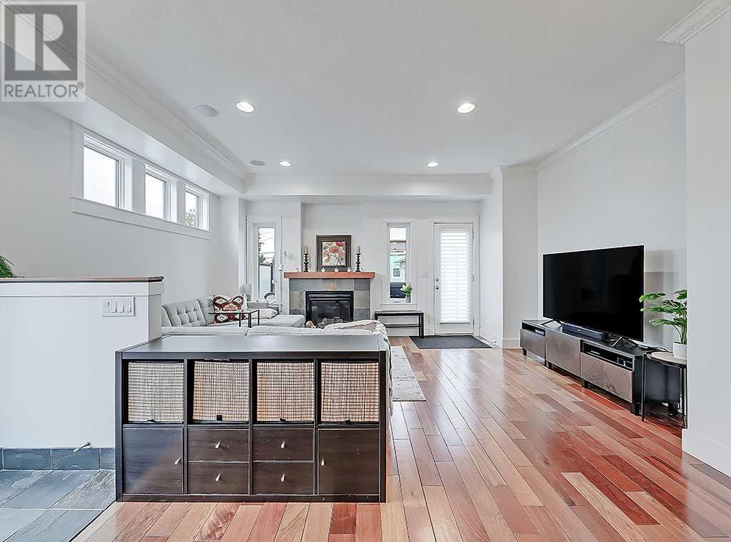 Single Family House for Sale in   Street SW Shaganappi Calgary 