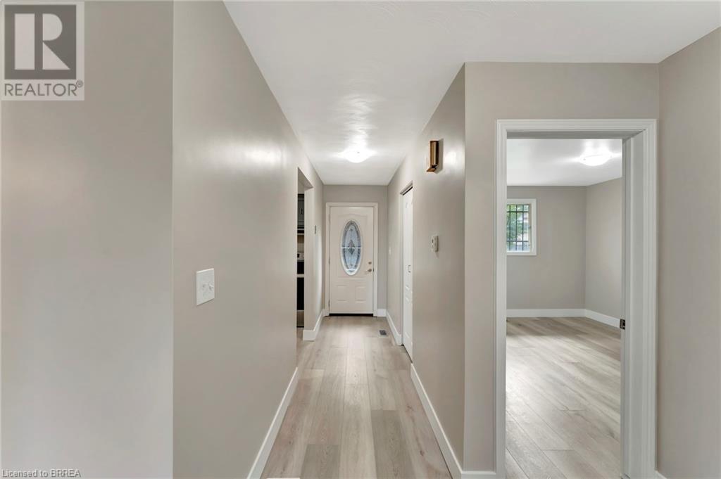 Photo 13 of 243 Wellington Street, Brantford ON