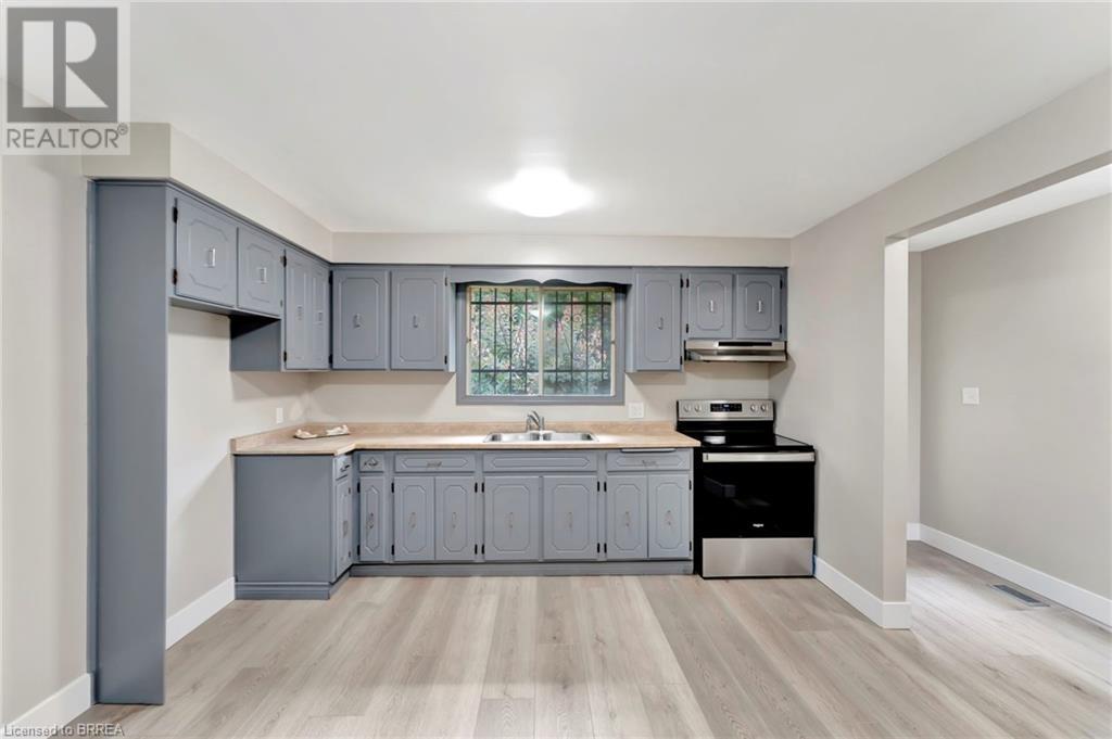 Photo 22 of 243 Wellington Street, Brantford ON