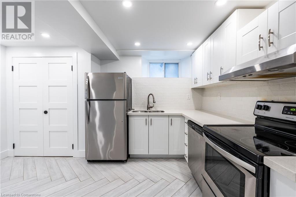 Photo 12 of 137 Sherman Avenue S Unit 4, Hamilton ON