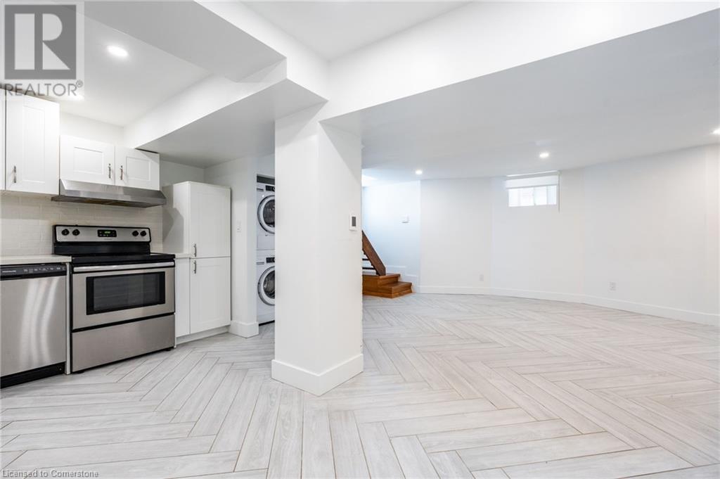 Photo 20 of 137 Sherman Avenue S Unit 4, Hamilton ON