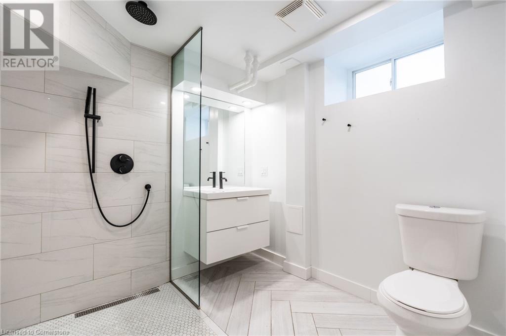 Photo 15 of 137 Sherman Avenue S Unit 4, Hamilton ON