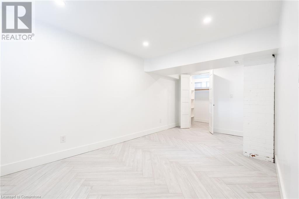 Photo 9 of 137 Sherman Avenue S Unit 4, Hamilton ON