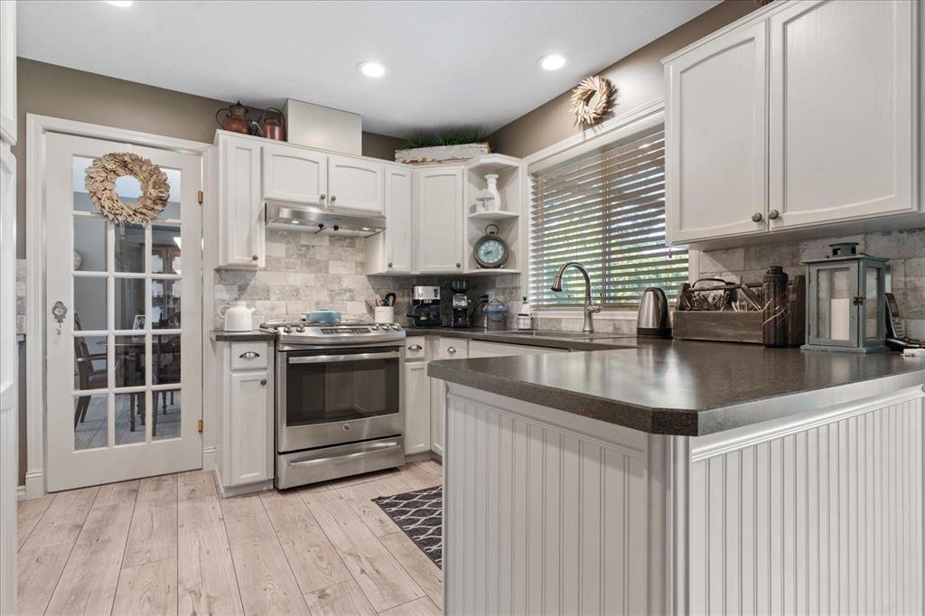 Photo 9 of 3561 Picton Street, Abbotsford BC