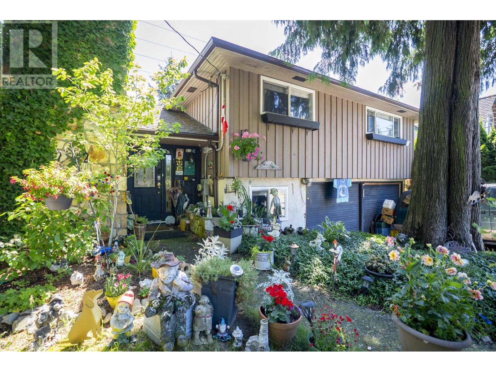 Photo 4 of 1590 53 A Street, Delta BC