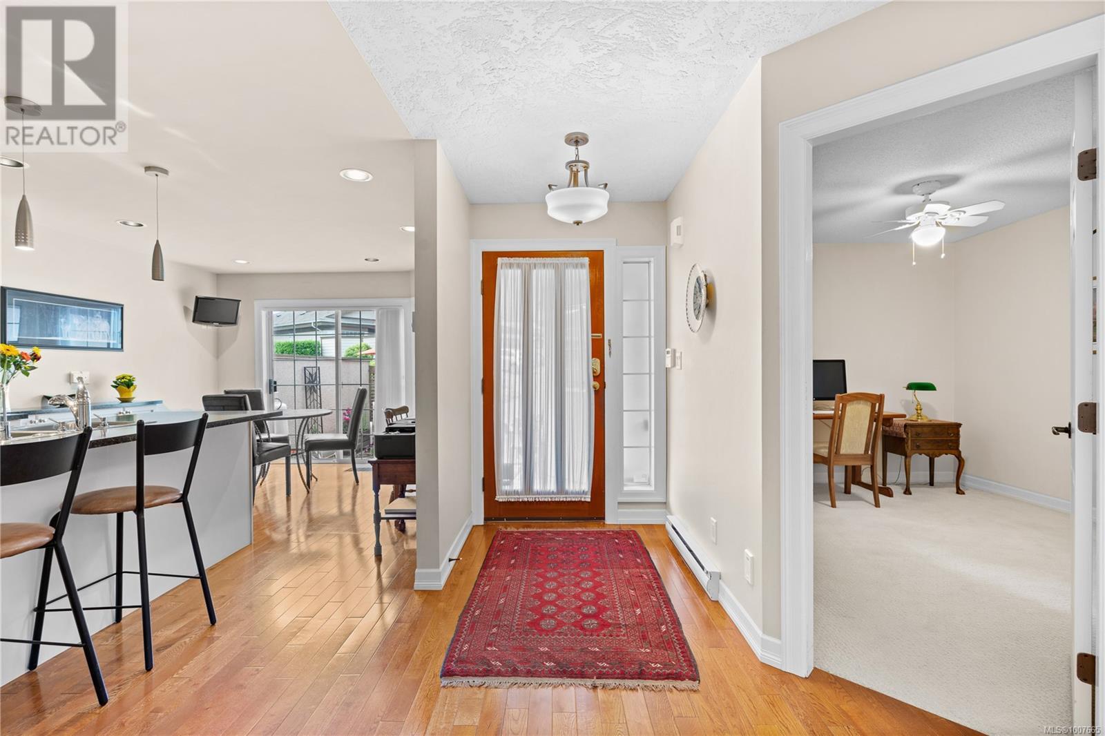 #64 901 KENTWOOD LANE - Image 3