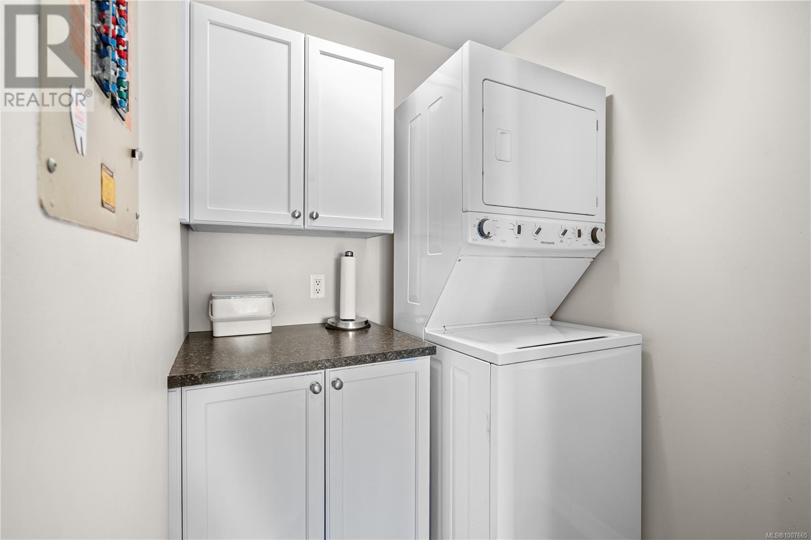 #64 901 KENTWOOD LANE - Image 31