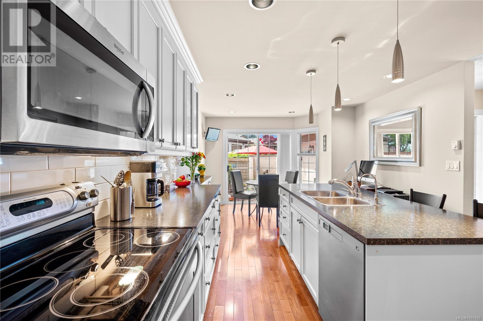 #64 901 KENTWOOD LANE - Image 15