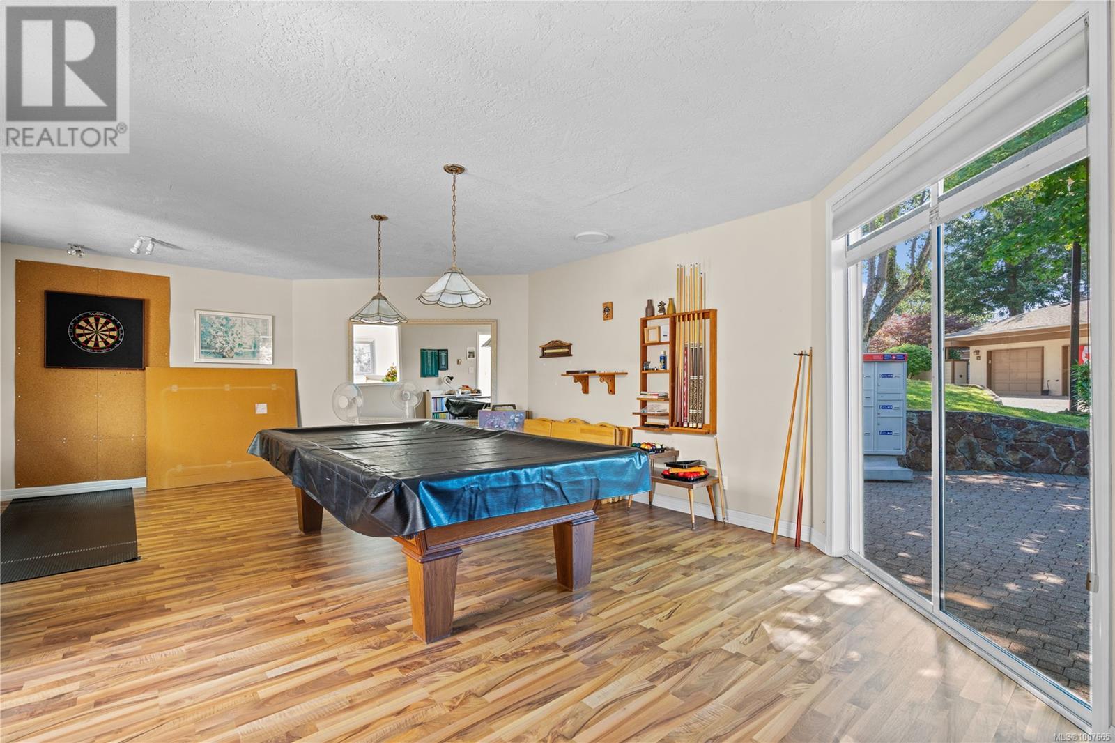 #64 901 KENTWOOD LANE - Image 49