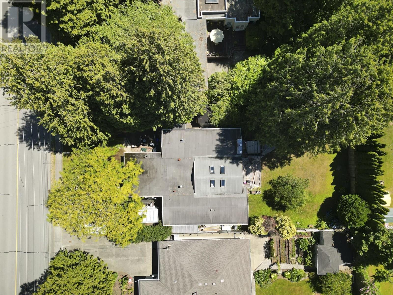 Photo 7 of 5440 16 Avenue, Delta BC