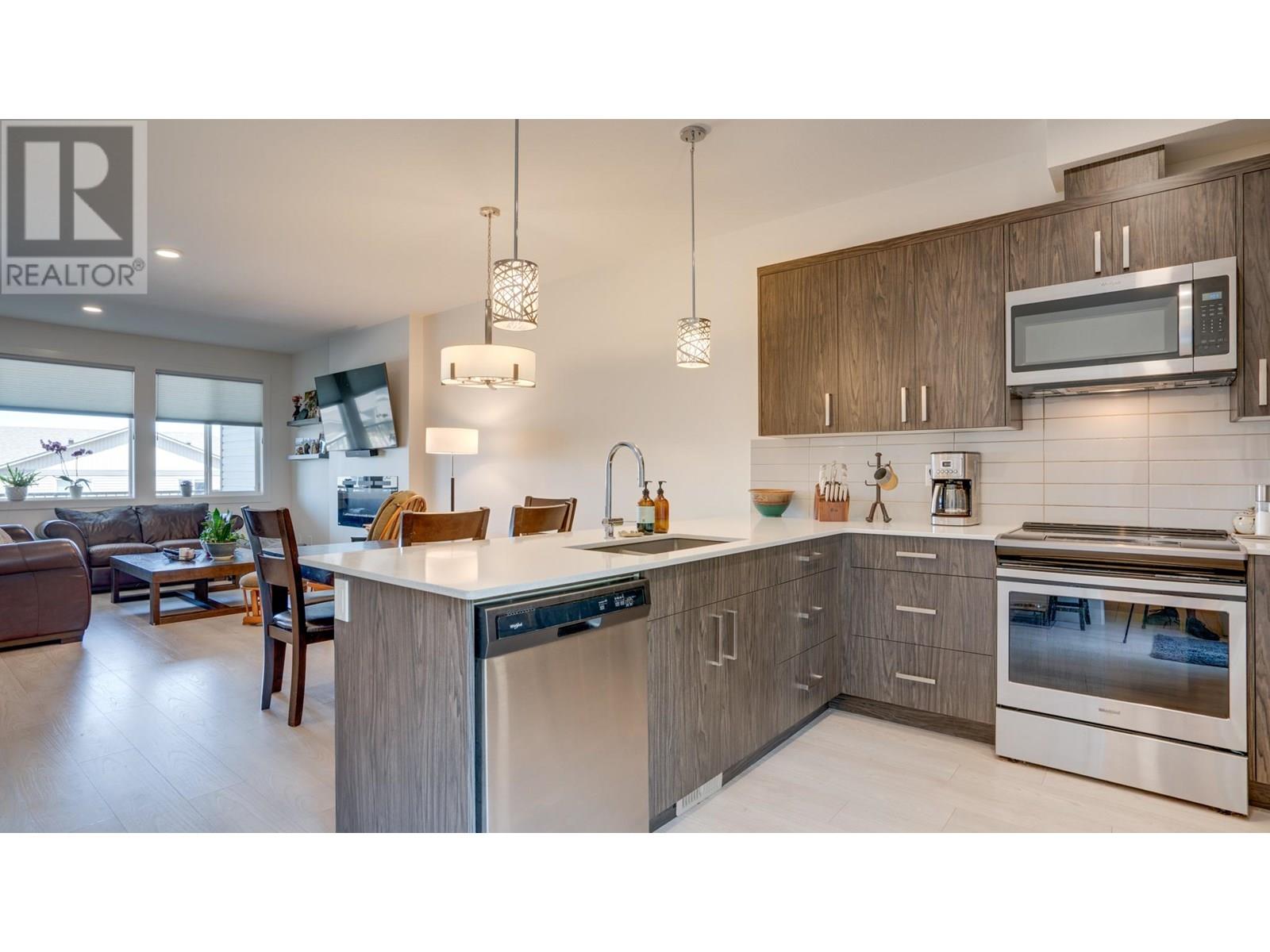 Photo 9 of 933 Mt Robson Place Unit 3, Vernon BC