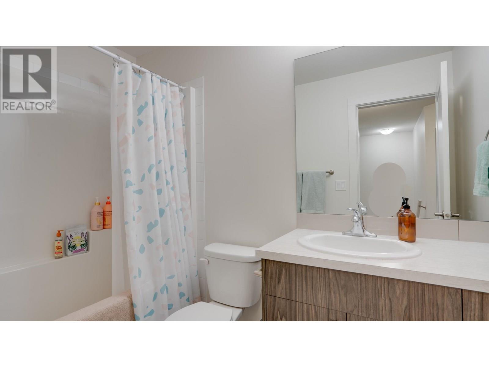 Photo 19 of 933 Mt Robson Place Unit 3, Vernon BC